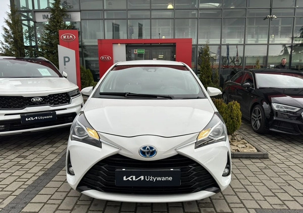 Toyota Yaris cena 58900 przebieg: 79058, rok produkcji 2018 z Wołczyn małe 211